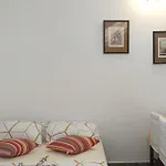1 Bedroom Cozy In