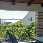 1 Bedroom Cozy In