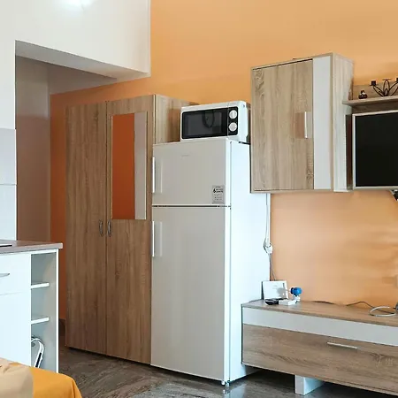 Cozy Apartment In Maslenica With House Sea View Maslenica