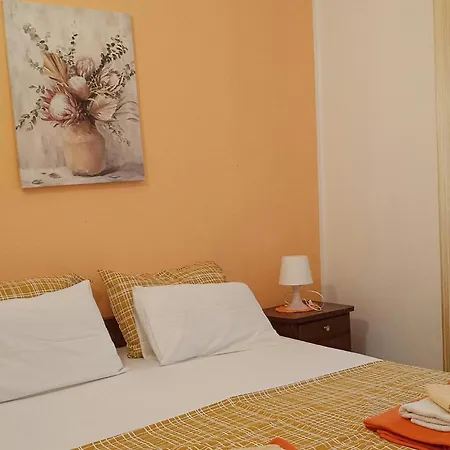 Cozy Apartment In Maslenica With House Sea View Apartamento