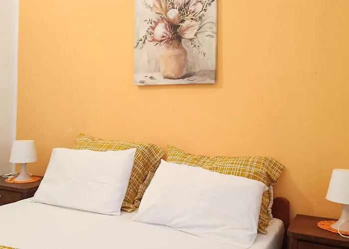 Апартаменты 1 Bedroom Cozy In *