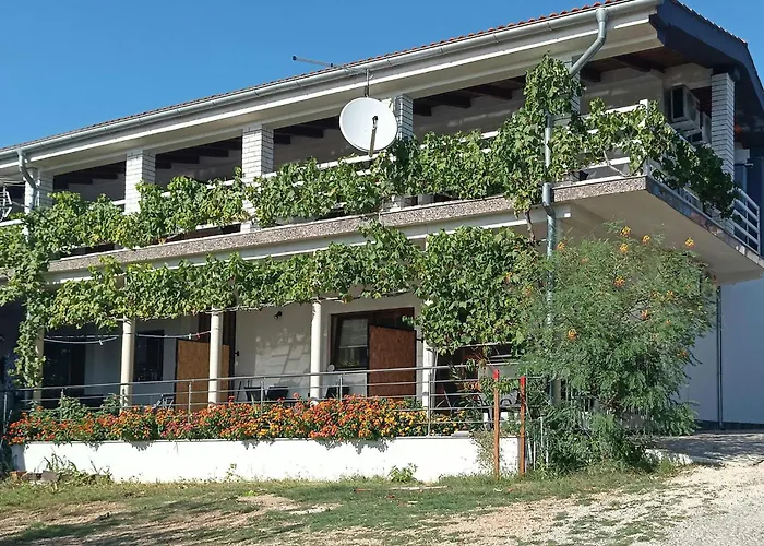 1 Bedroom Cozy In Apartman *