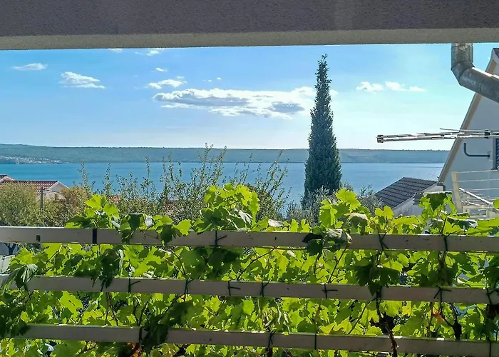 1 Bedroom Cozy In Appartement